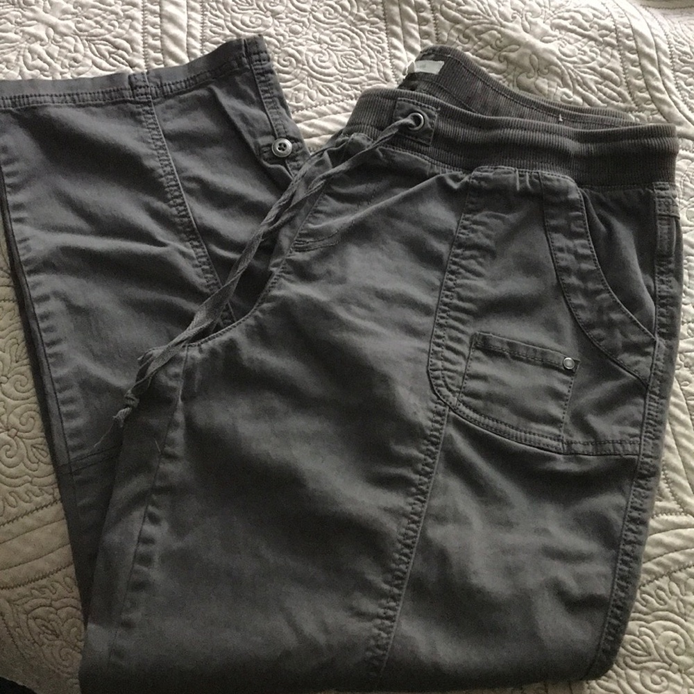 MAURICES CROPPED PANTS SIZE 13/14